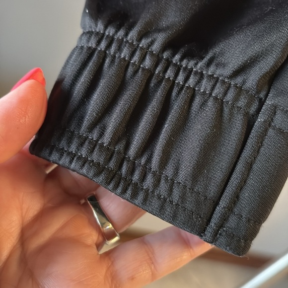 Puma women’s Black and White Track zip up Jacket mid weight spring summer M - Picture 5 of 15